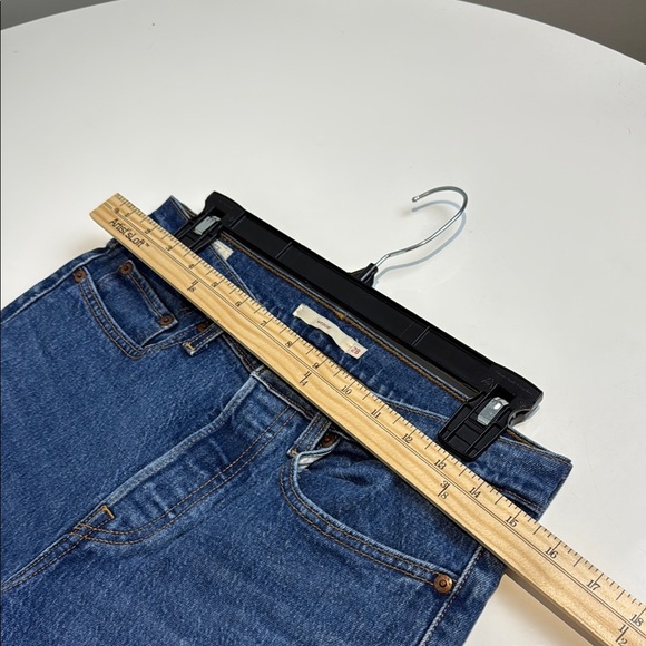 Levi's Women's Wedgie Jeans Size 28 - Picture 5 of 9